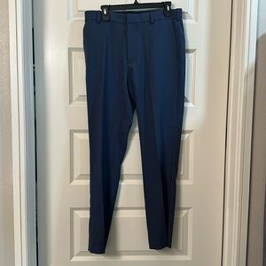 Van Heusen Traveler Men’s Dress Pants 32x32 SLIM FIT Blue